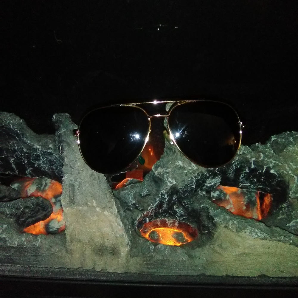 Women's Michael Kors sunglasses - Picture 3 of 6